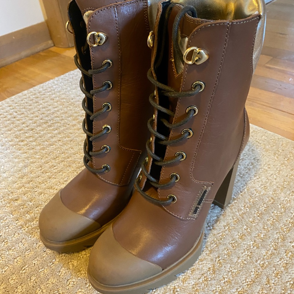 Cute Brown Chunky Booties size 39